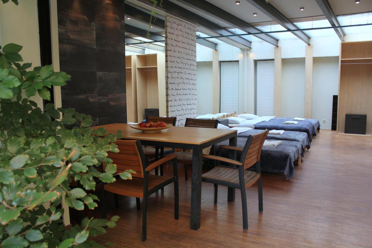 קרקוב Apartment With Garden In City Center מראה חיצוני תמונה